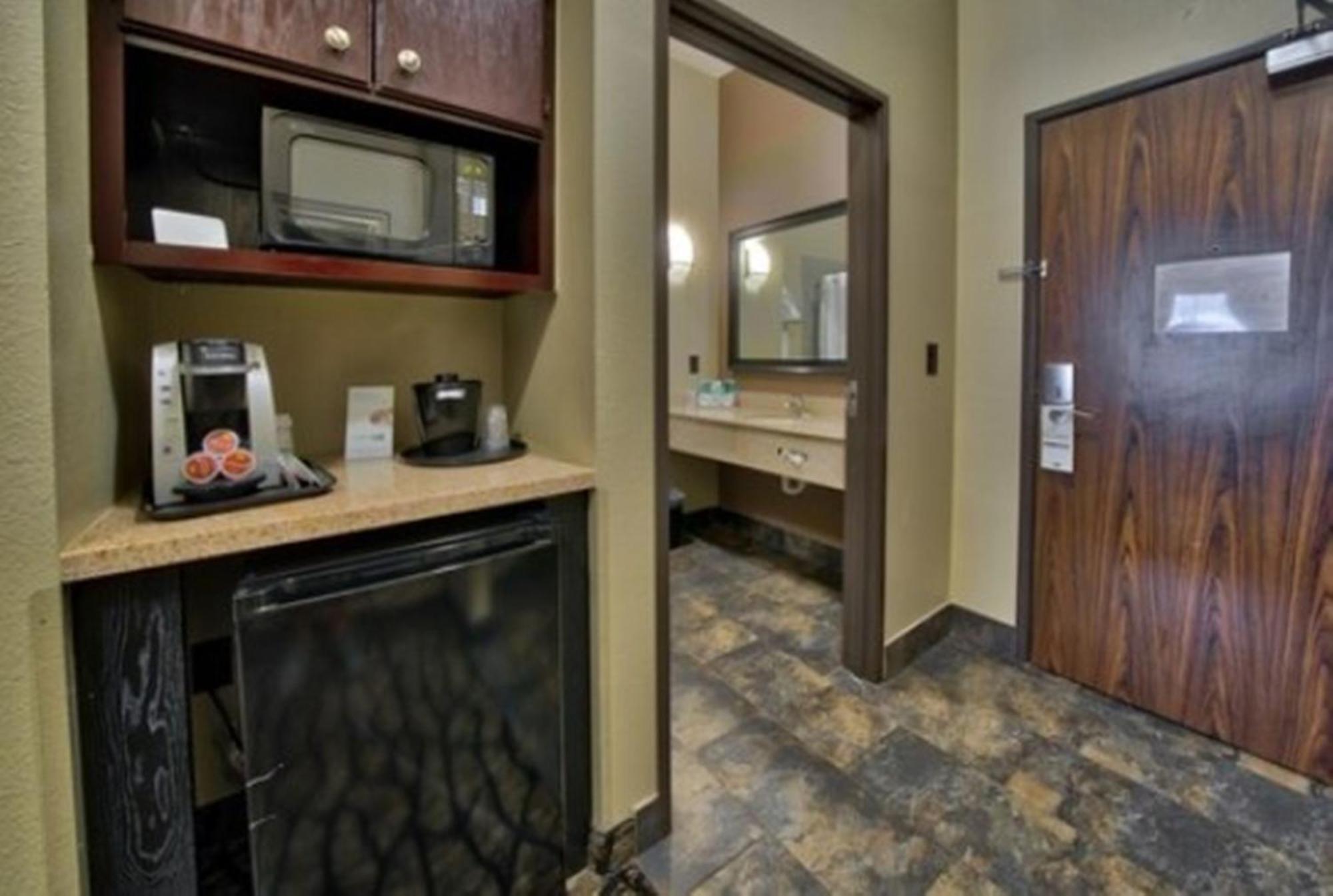 Holiday Inn Express And Suites Lubbock South By Ihg Δωμάτιο φωτογραφία