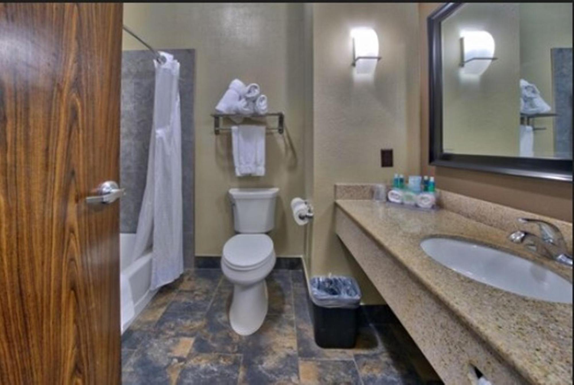 Holiday Inn Express And Suites Lubbock South By Ihg Δωμάτιο φωτογραφία