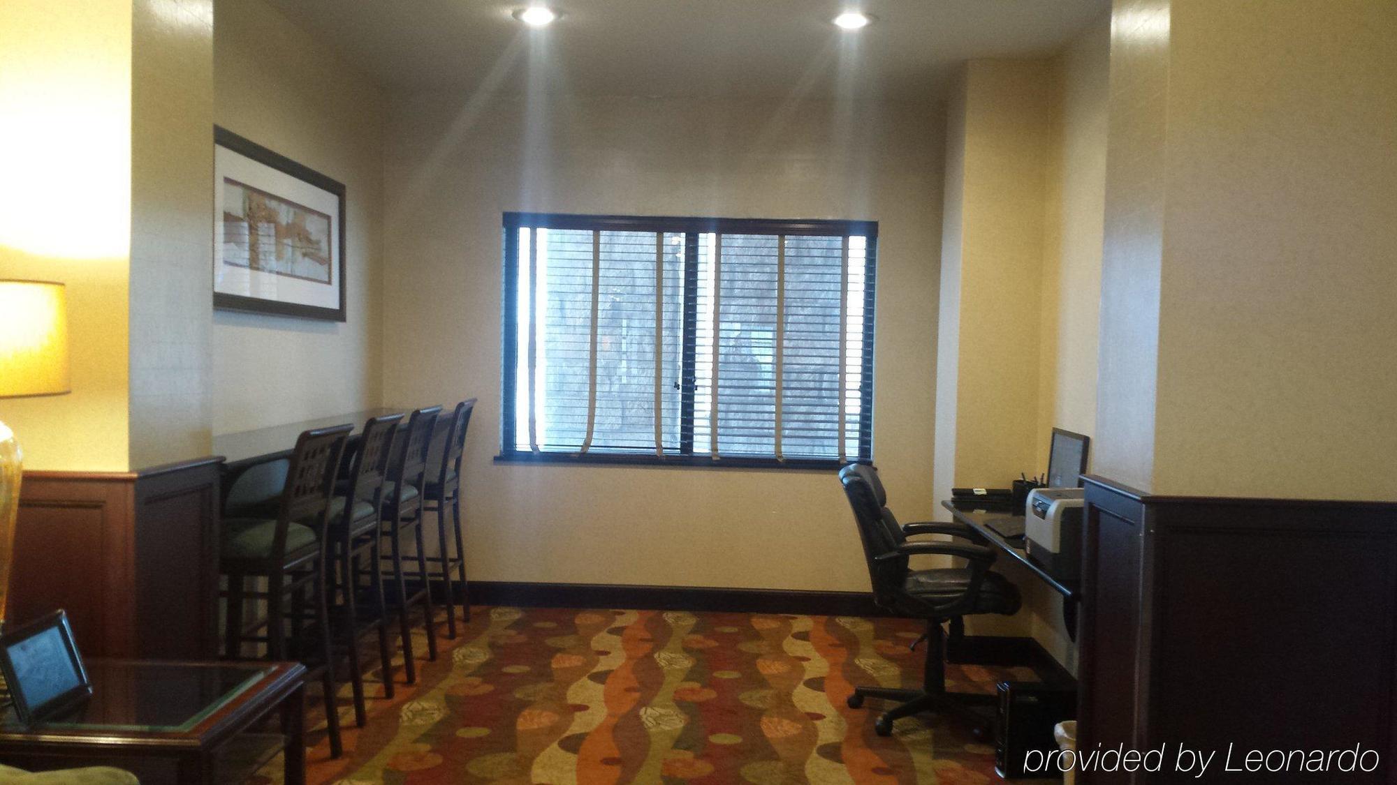 Holiday Inn Express And Suites Lubbock South By Ihg Εξωτερικό φωτογραφία