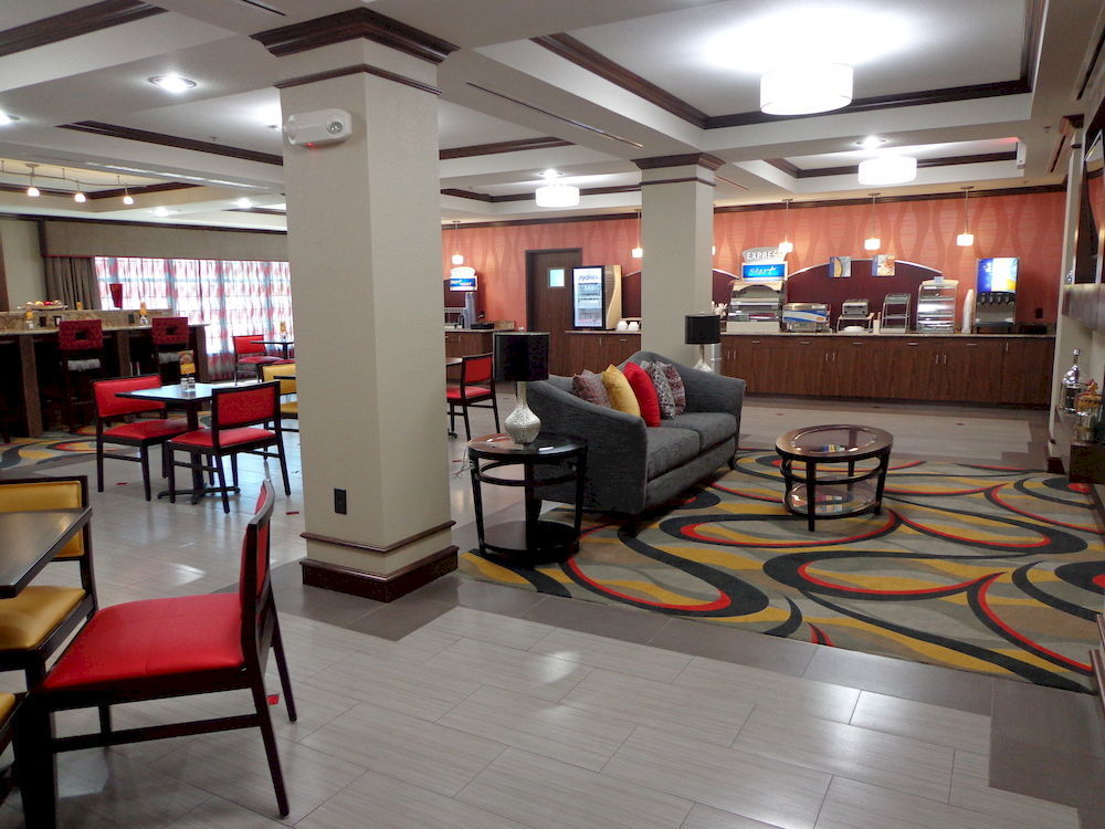 Holiday Inn Express And Suites Lubbock South By Ihg Εξωτερικό φωτογραφία